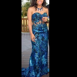 Prom dress